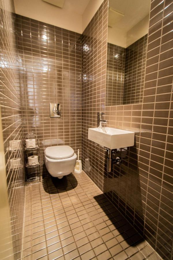 Modern Apartment With Balcony And Garage Prague Luaran gambar